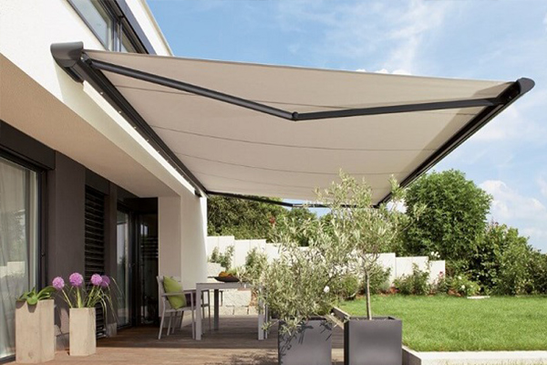 Bodrum'un İklimine En Uygun Tente Seçimi Nasıl Yapılır?